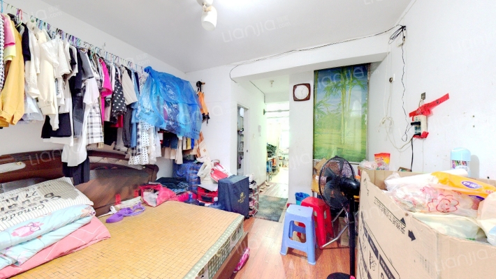 经贸委宿舍二手房实景图