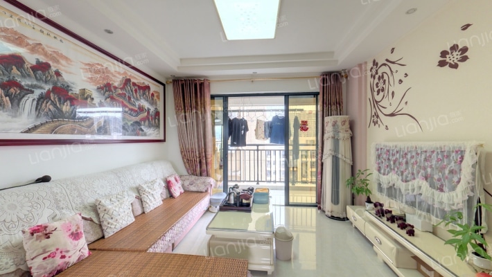 中央美地二手房实景图