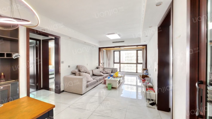 绿都澜湾椿园二手房实景图