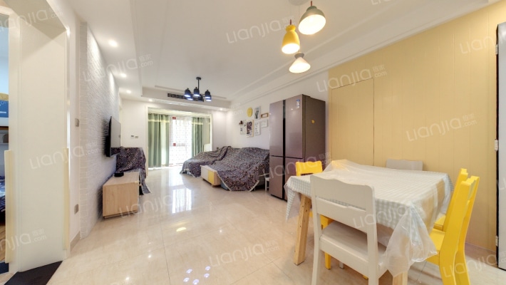 麓山国际云曦台二手房实景图