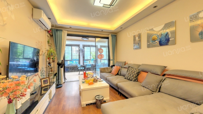 西财学府憬城二手房实景图