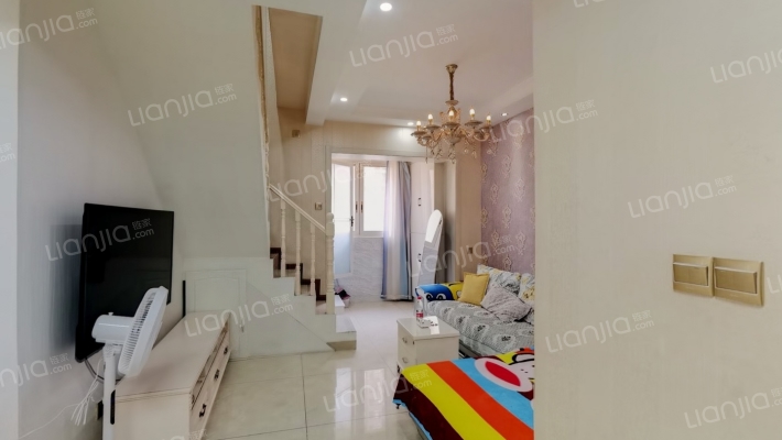 龙发时代天街二手房实景图