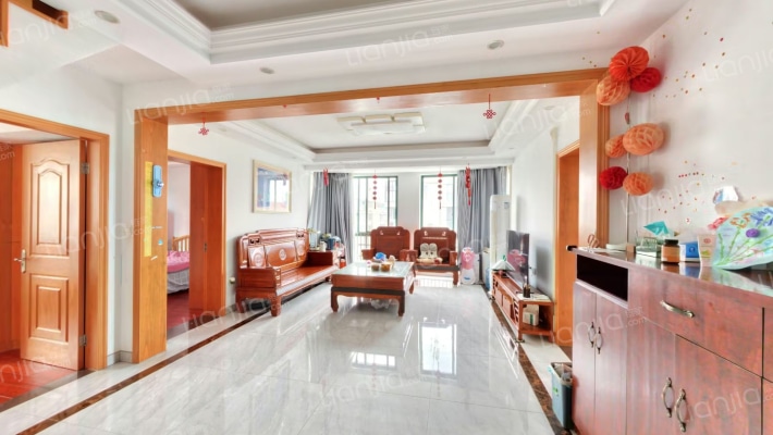 怡佳名苑二手房实景图