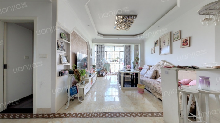 汤泉HOUSE二手房实景图