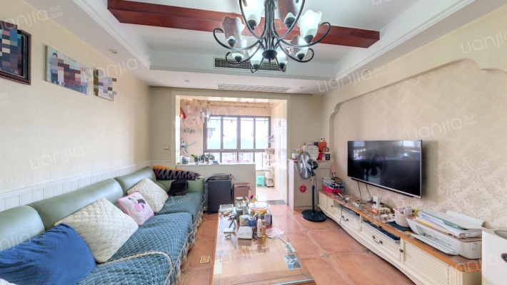 橡树湾橡府二手房实景图