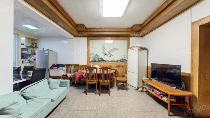 新医路11号二手房实景图