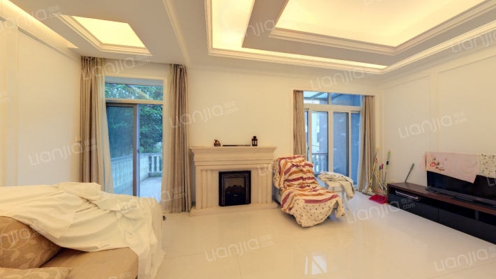 假日半岛二手房实景图