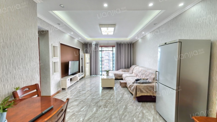 新城绿洲二手房实景图