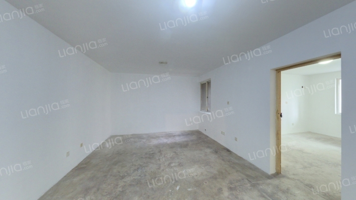 三里墩花苑二期二手房实景图