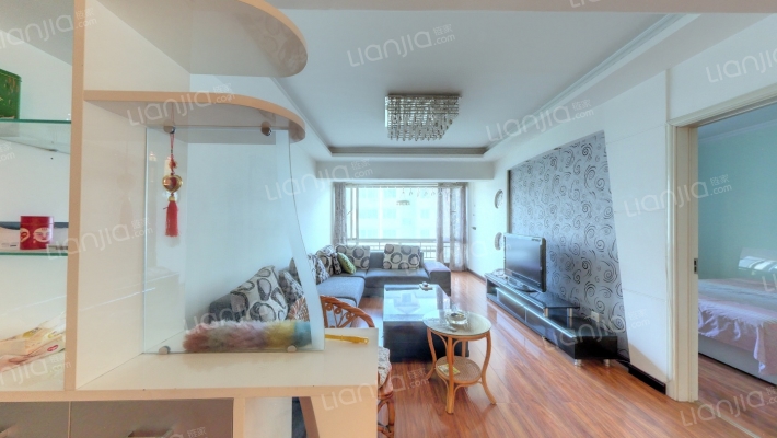 现代艺术家二手房实景图