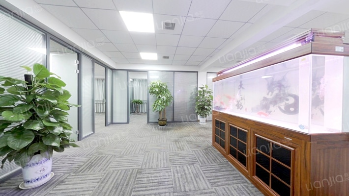 武汉东瞰江写字楼二手房实景图