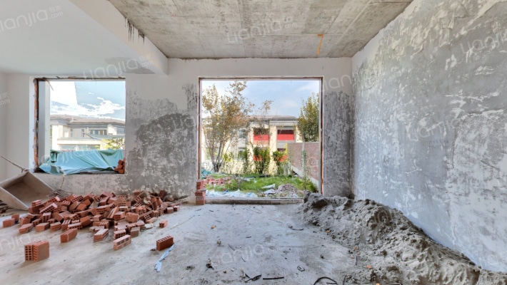 华侨城天澜美墅三期二手房实景图