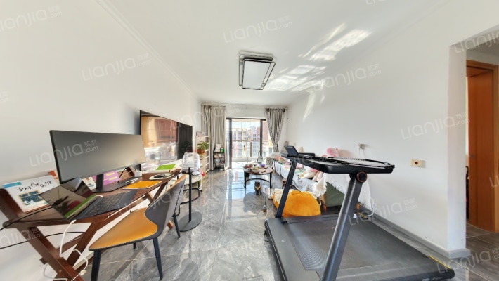 星河丹堤V区二手房实景图