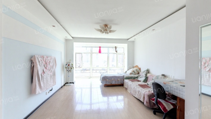 时尚雅居二手房实景图