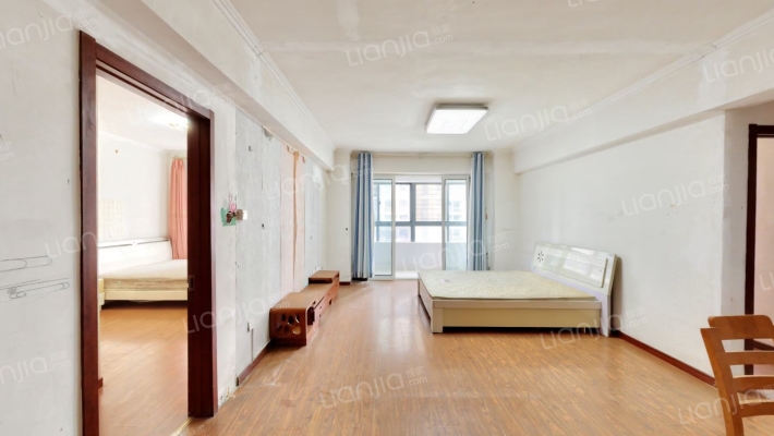 宝龙中央尊邸二手房实景图