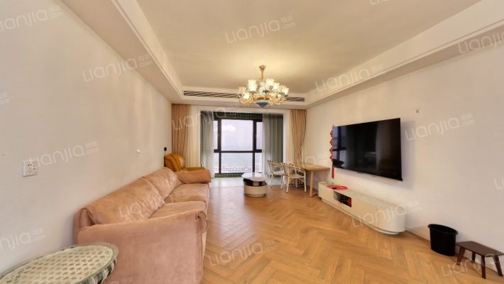 郑南孔雀城二手房实景图