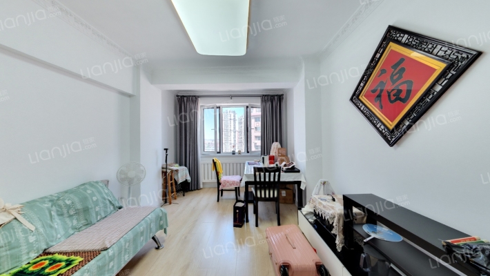 机车商厦二手房实景图