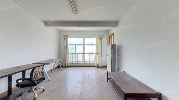 银泰花园二手房实景图