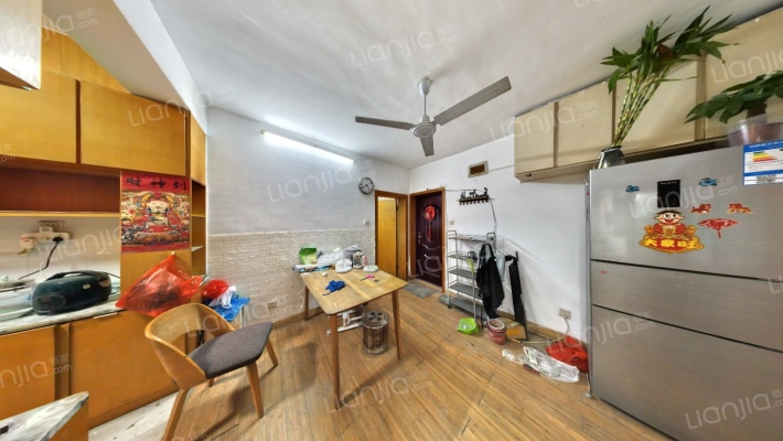 青山一村79-88号二手房实景图