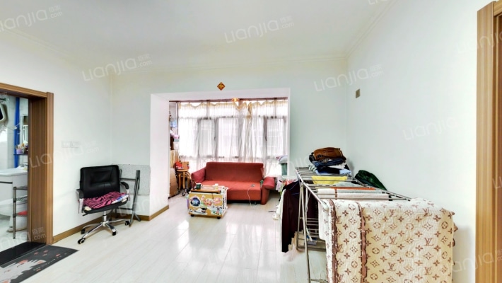 泰山家园二手房实景图