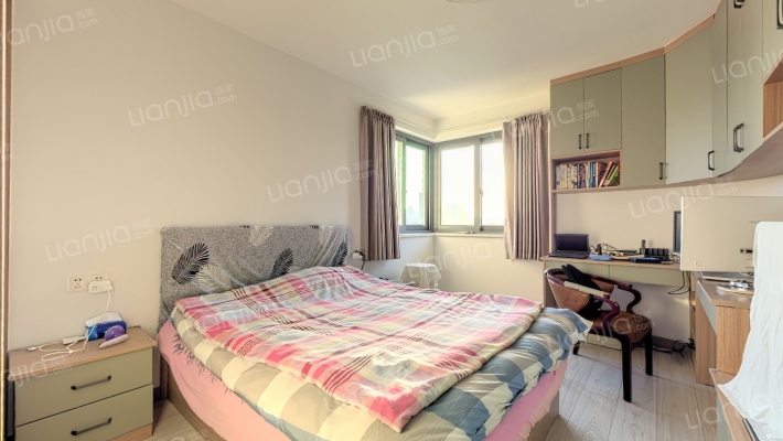 中亚公寓二手房实景图