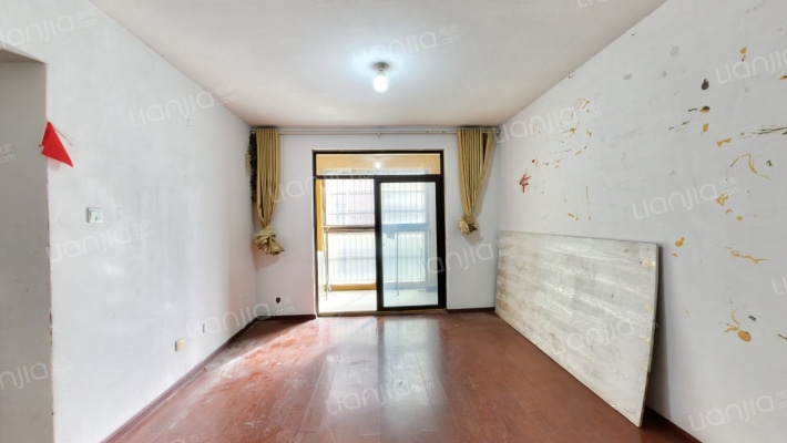 禹洲华侨城三期荷园二手房实景图