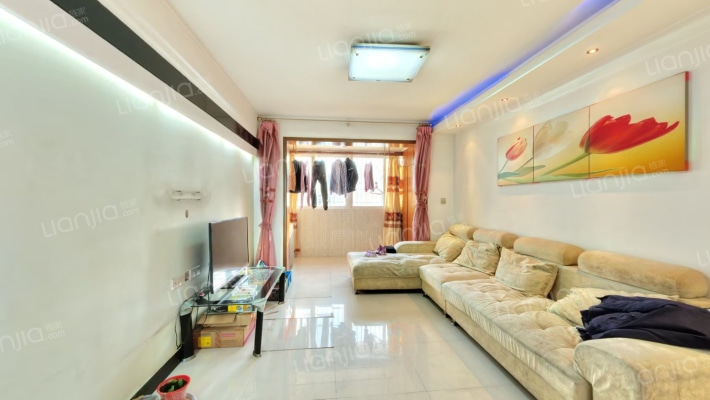 润泽新苑二手房实景图