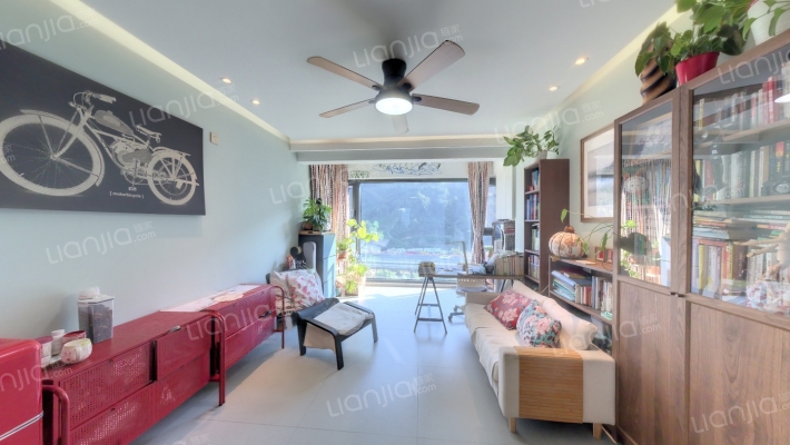 欢乐华庭南区二手房实景图