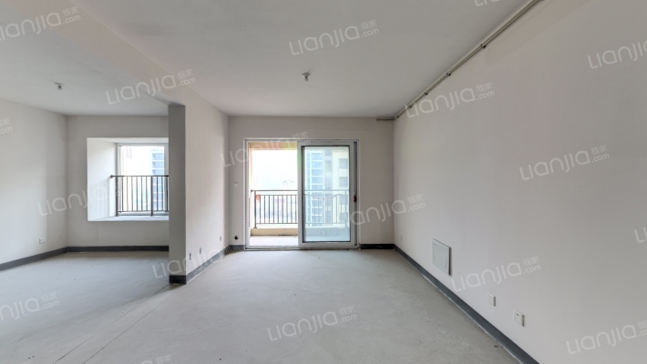 新城华庭二手房实景图