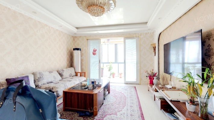 龙凤玫瑰园二手房实景图