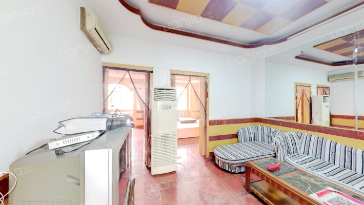 少管所小区二手房实景图