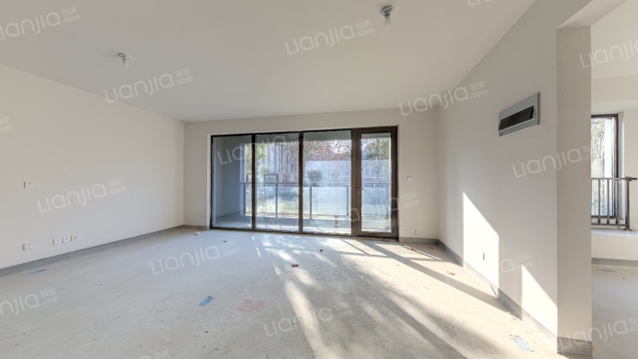 绿地御山台二手房实景图