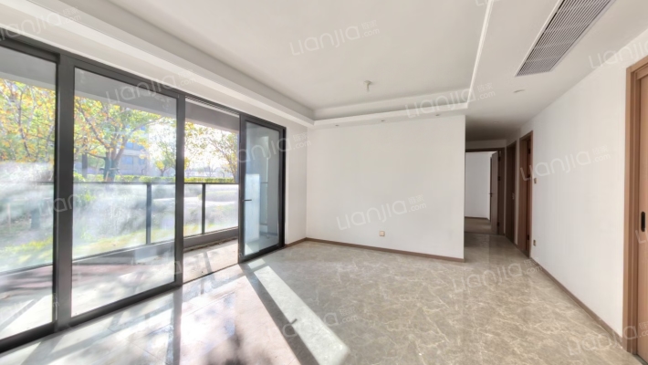 晴翠璟园二手房实景图