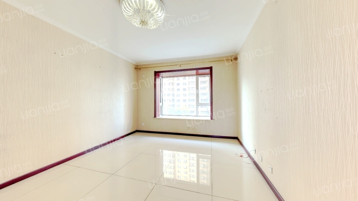 领秀长风悦秀园二手房实景图