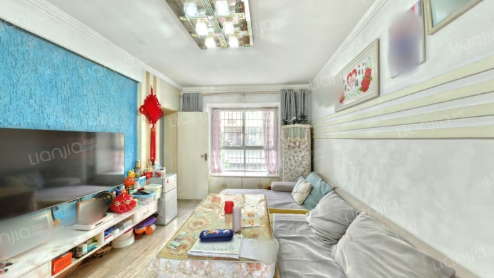 新民小区二手房实景图