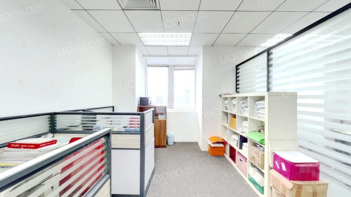 达镖国际中心二手房实景图