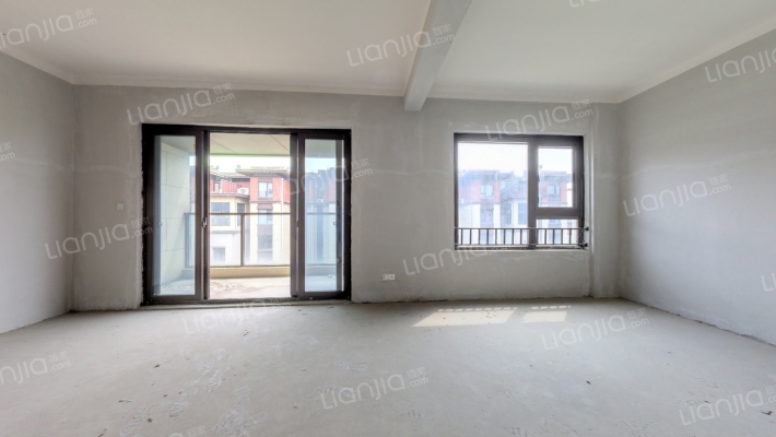 岸芷汀兰花园二手房实景图