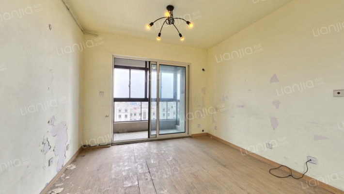 新湖明珠城聆湖苑西区二手房实景图