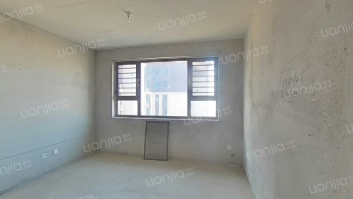 春华清华苑二期二手房实景图