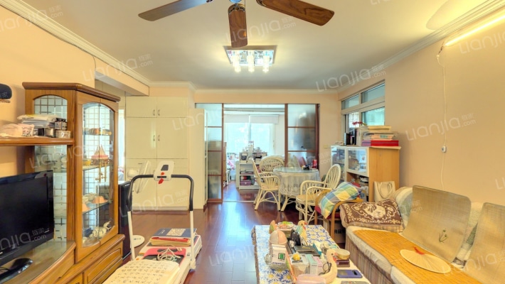 沙田新苑二手房实景图