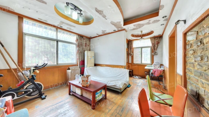 七二二研究所宿舍二手房实景图