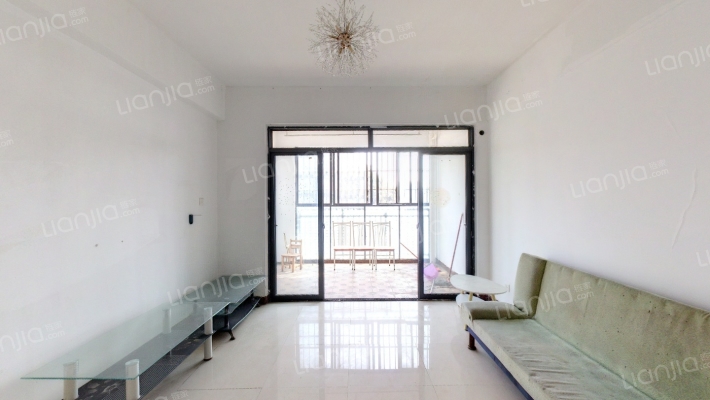 桂林市临桂区长岛16区装修好的房子 诚意出售-客厅