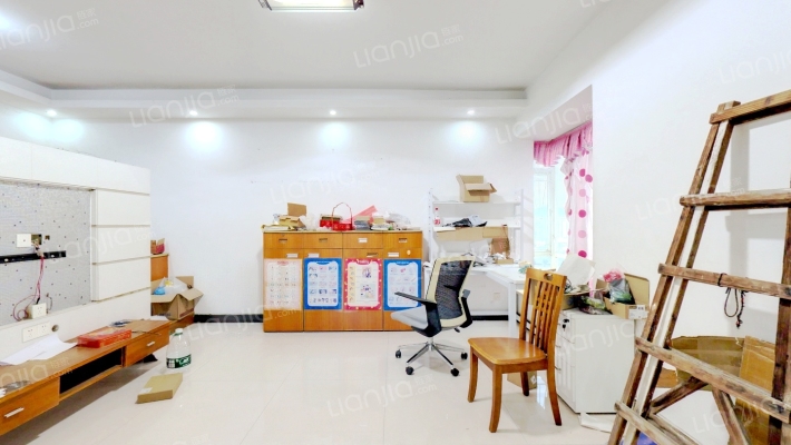 人才楼二手房实景图