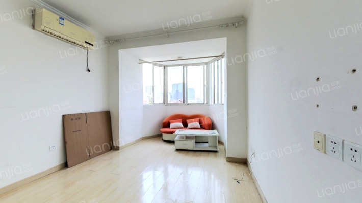 科宁公寓二手房实景图