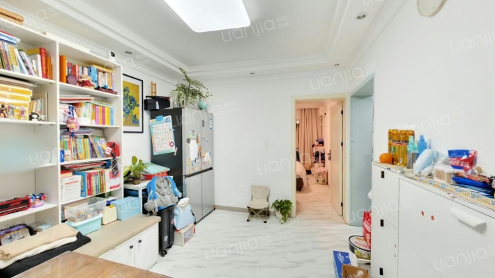 凤凰西街188号二手房实景图