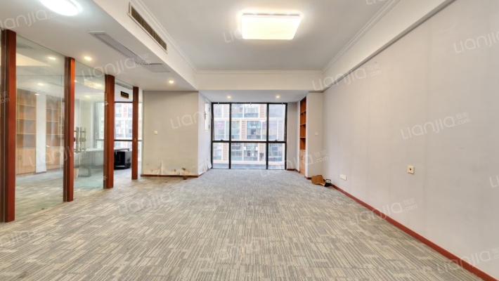 双银国际金融城二手房实景图