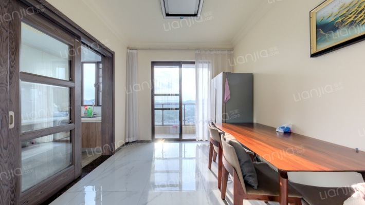 群峰花园二手房实景图