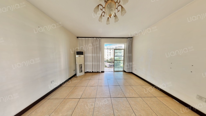 滇池世界花苑二手房实景图