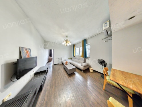 整租·东方巴塞 1室1厅 东南