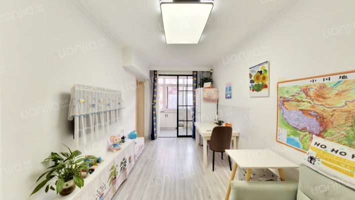 金二小学南二手房实景图